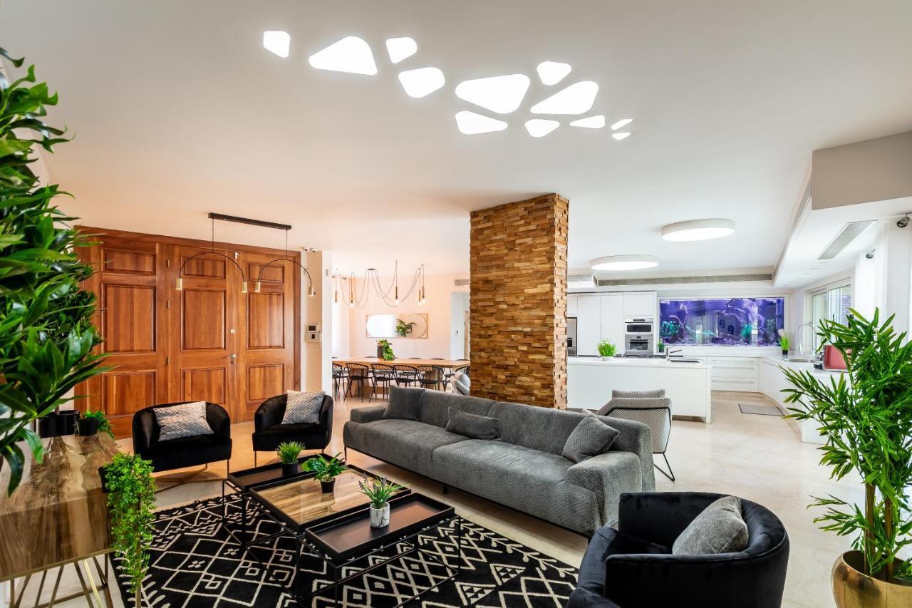 Appartement Yalarent Enorma Complex With Shared Heated Pool à Eilat Extérieur photo