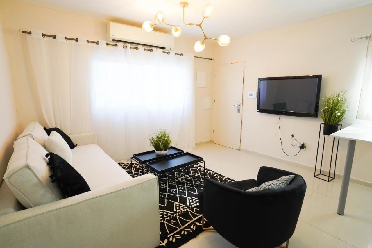 Appartement Yalarent Enorma Complex With Shared Heated Pool à Eilat Extérieur photo