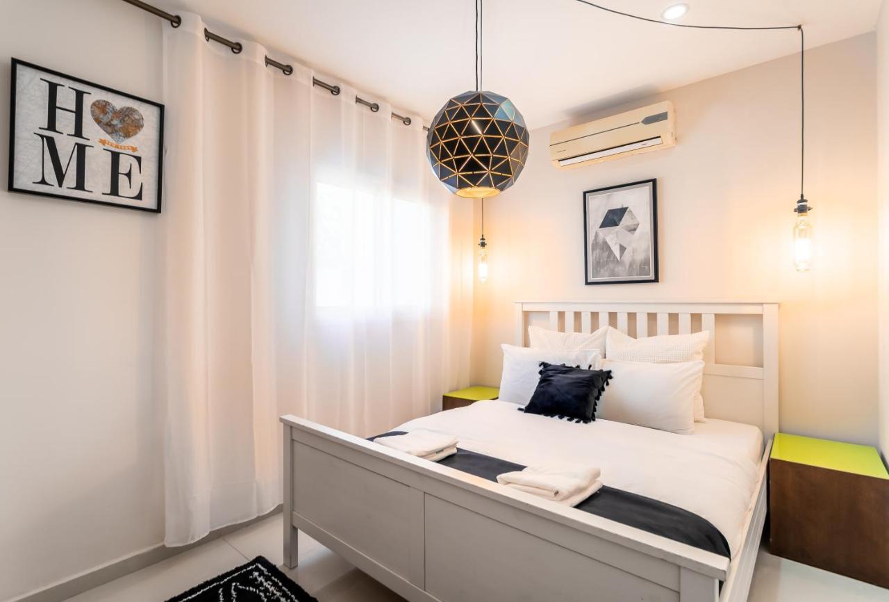 Appartement Yalarent Enorma Complex With Shared Heated Pool à Eilat Extérieur photo