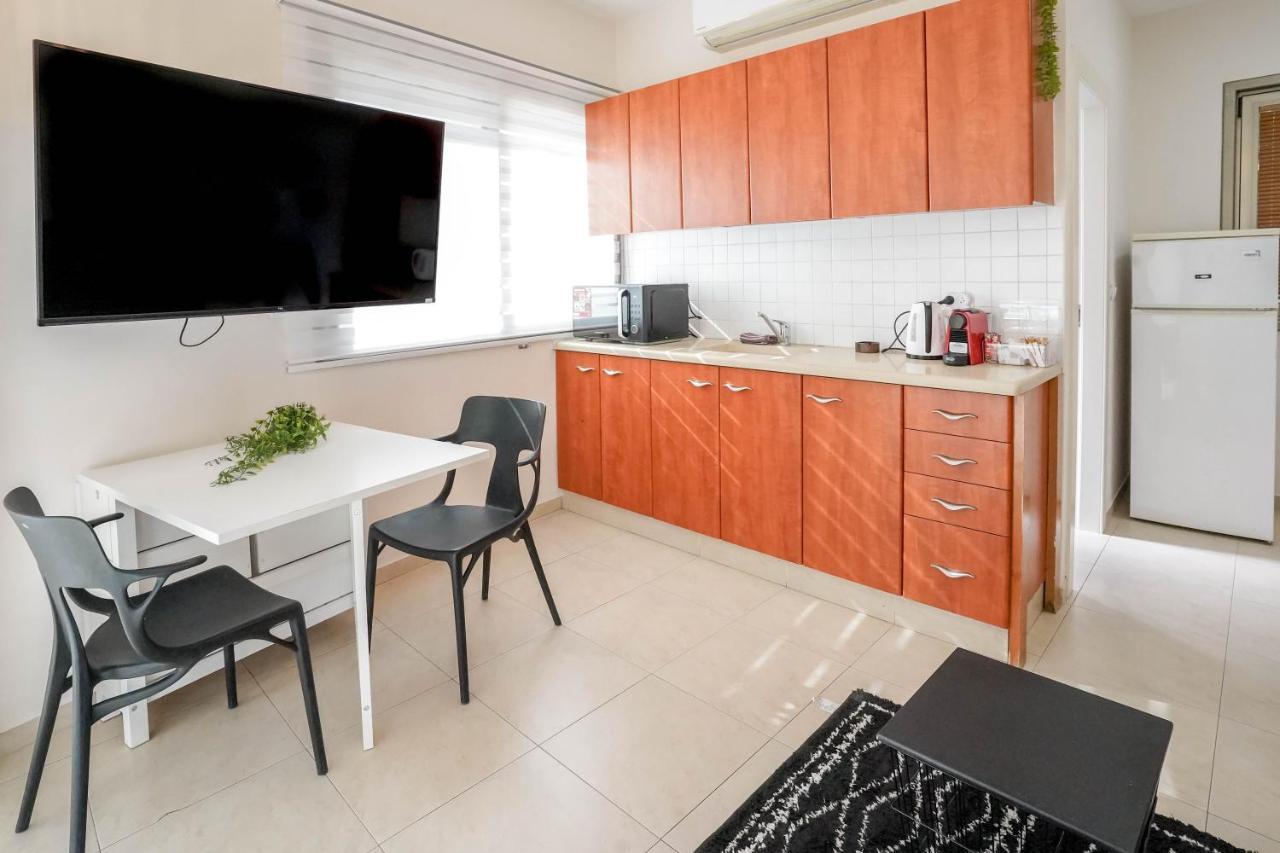 Appartement Yalarent Enorma Complex With Shared Heated Pool à Eilat Extérieur photo