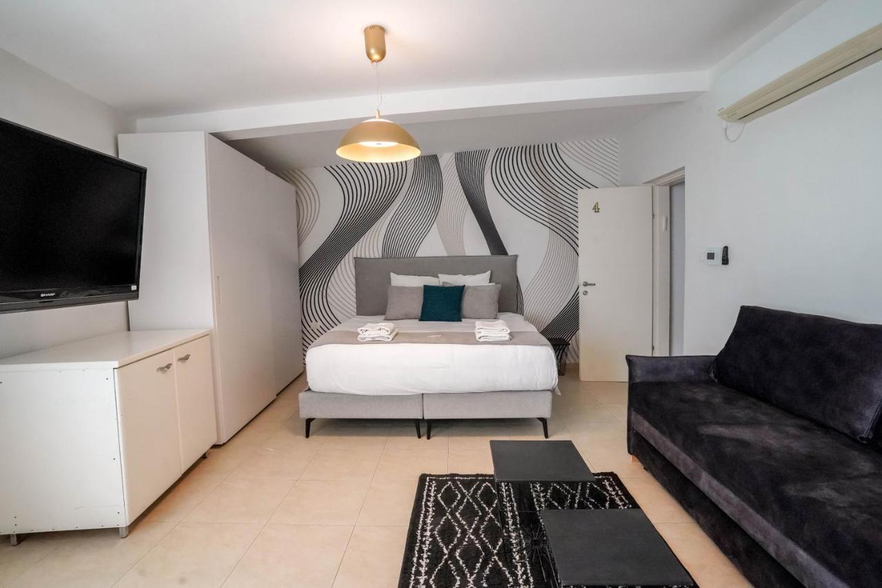 Appartement Yalarent Enorma Complex With Shared Heated Pool à Eilat Extérieur photo