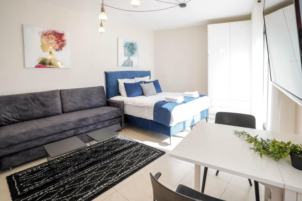 Appartement Yalarent Enorma Complex With Shared Heated Pool à Eilat Extérieur photo